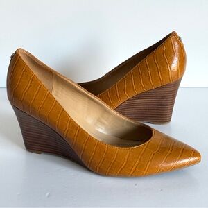 Nine West Cal 9x9 Dress Wedges Brown Crocodile Pattern Size 10.5M